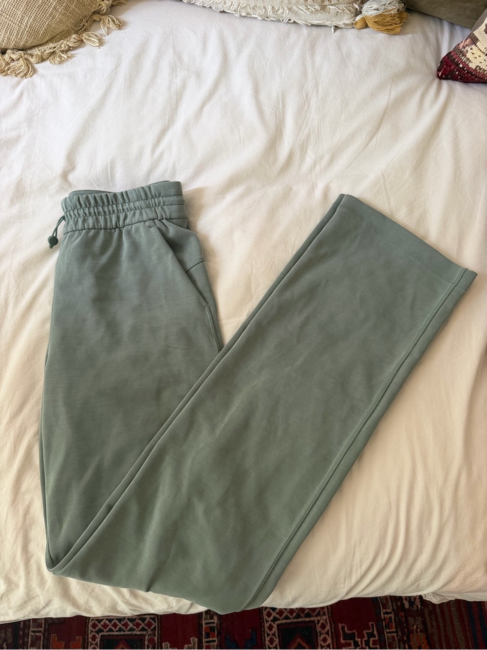 Lululemon straight leg pants